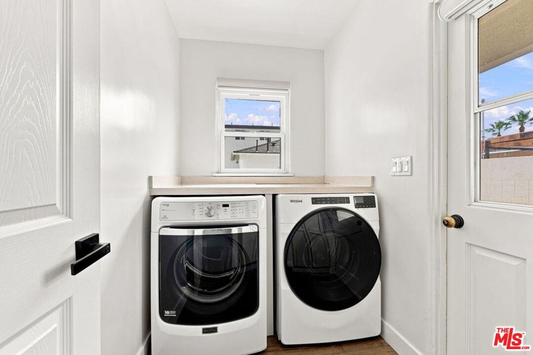 6328 Camellia Ave - Photo 4 of 8