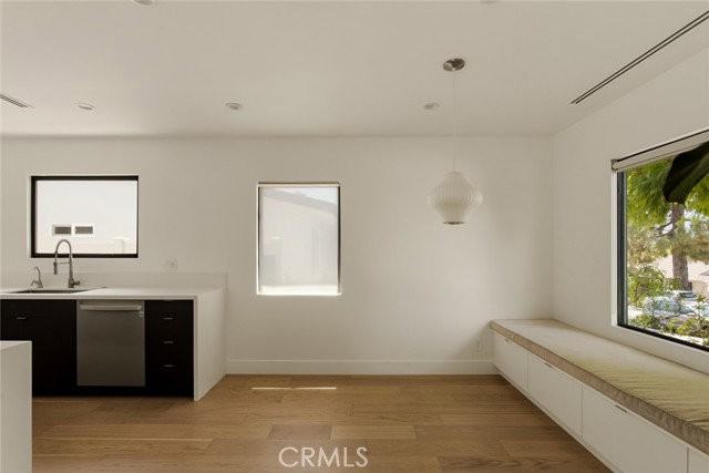 9846 Cabanas Ave - Photo 3 of 8