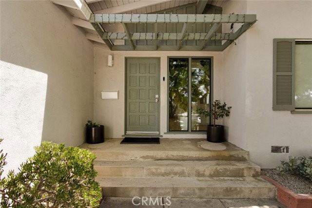 9846 Cabanas Ave - Photo 6 of 8