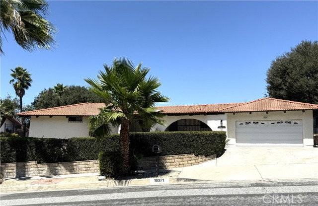 16371 Chella Dr - Photo 5 of 8