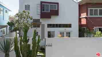 featured image of 229 San Juan Ave