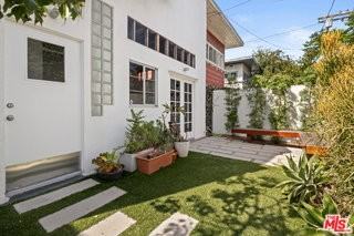 229 San Juan Ave - Photo 4 of 8