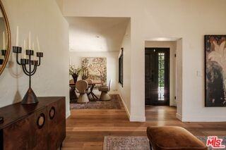 331 N Kilkea Dr - Photo 6 of 8