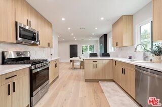 9028 Keith Ave - Photo 3 of 4