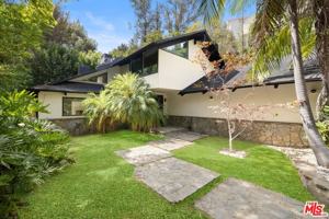 featured image of 1561 Clear View Dr