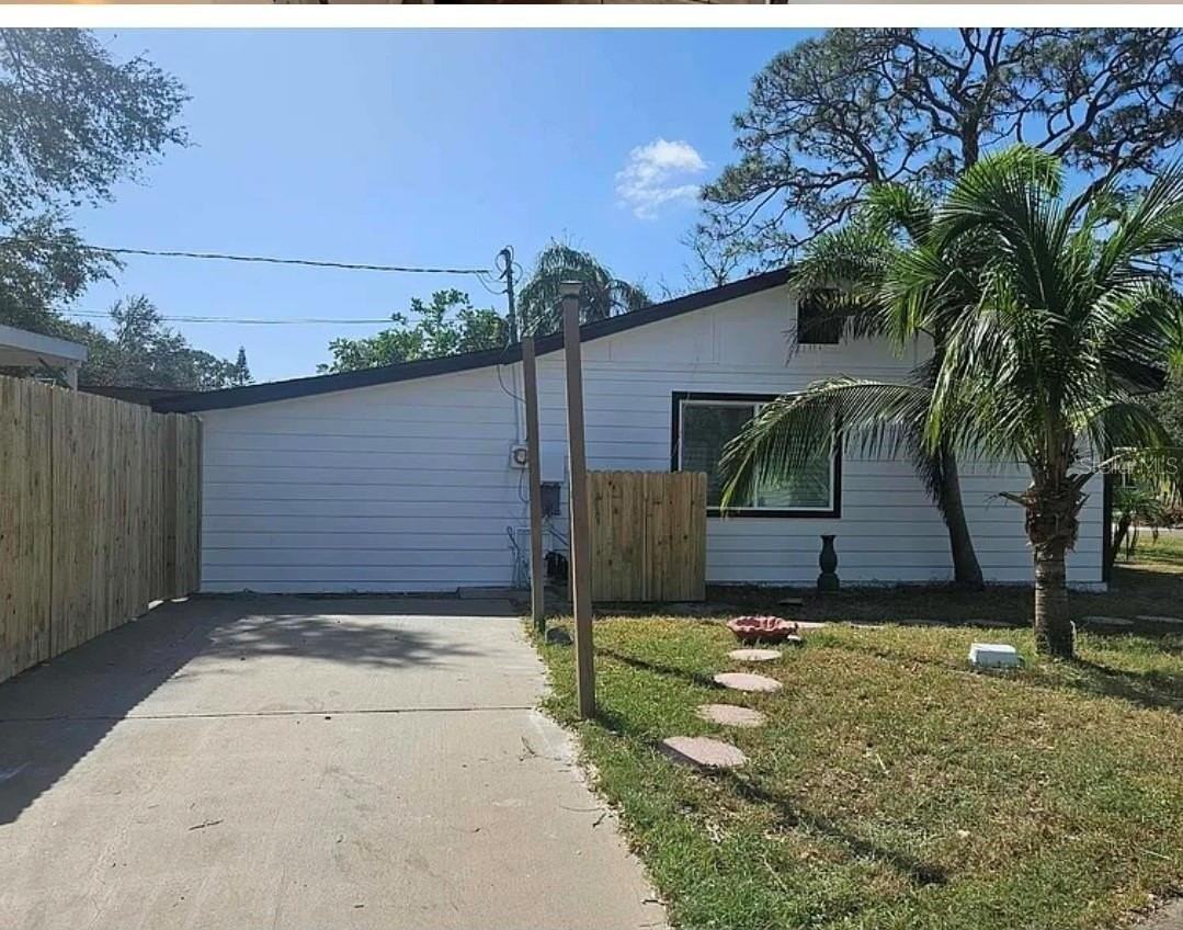 2735 Boca Ciega Dr N - Photo 5 of 8