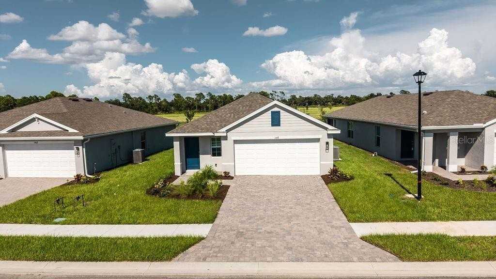 1469 Harmon Dr - Photo 3 of 38
