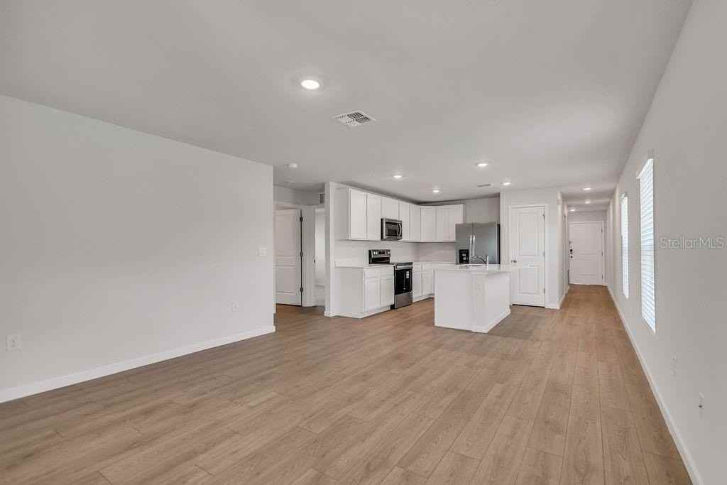 1469 Harmon Dr - Photo 6 of 38