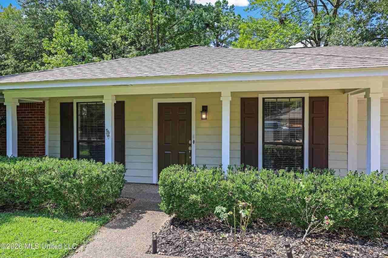 95 Twin Oaks Dr - Photo 2 of 38