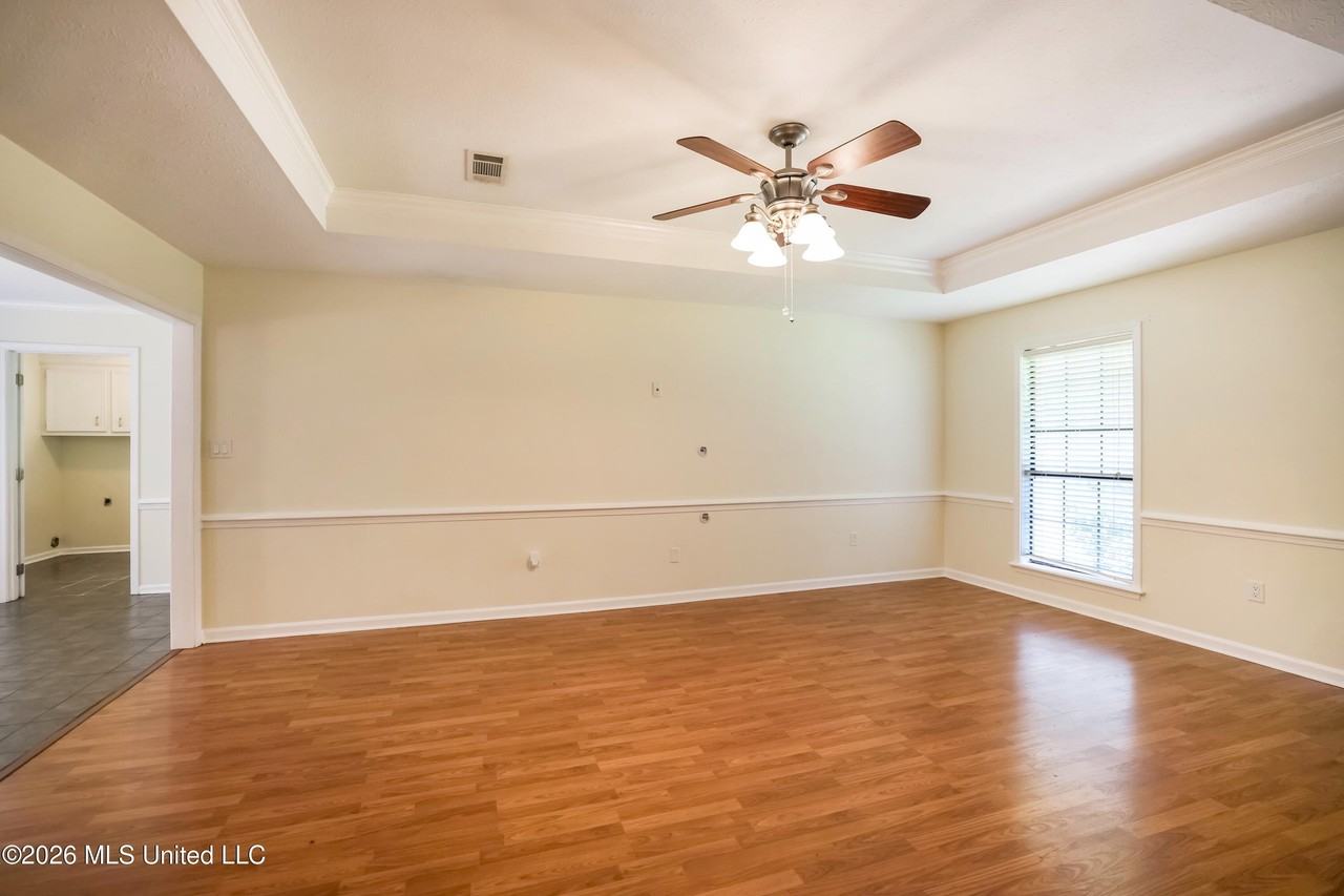 95 Twin Oaks Dr - Photo 6 of 38