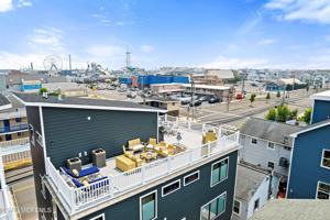 featured image of 1011 Central Ave