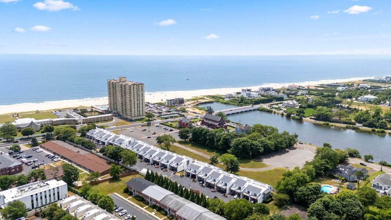 764 Ocean Ave #B5 - Photo 3 of 14