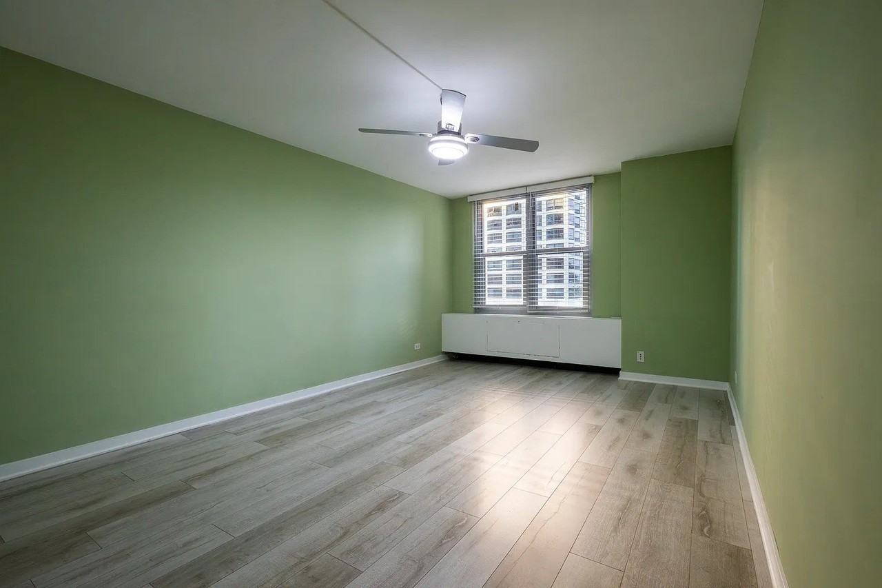 400 E Randolph St #825 - Photo 7 of 21