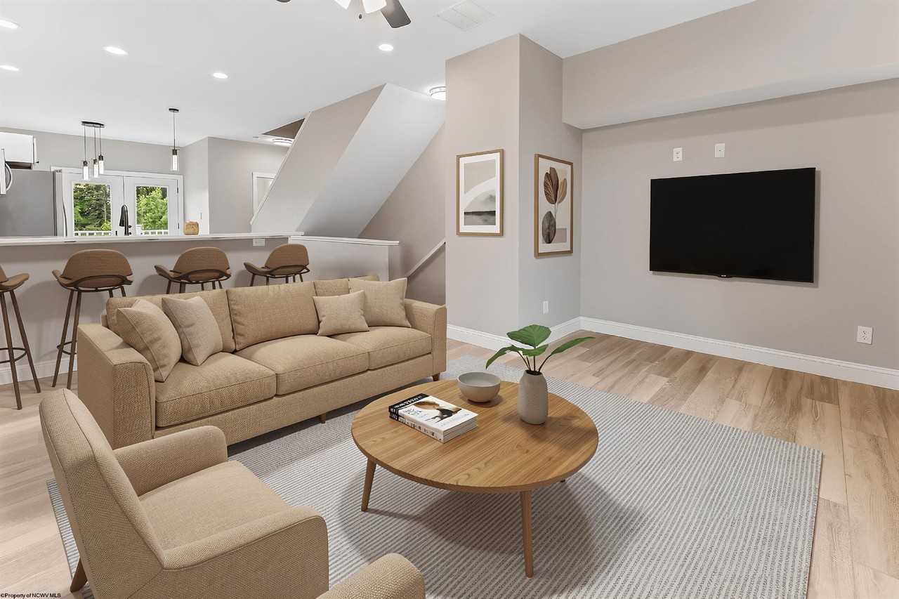112 Chestnut St - Photo 6 of 41