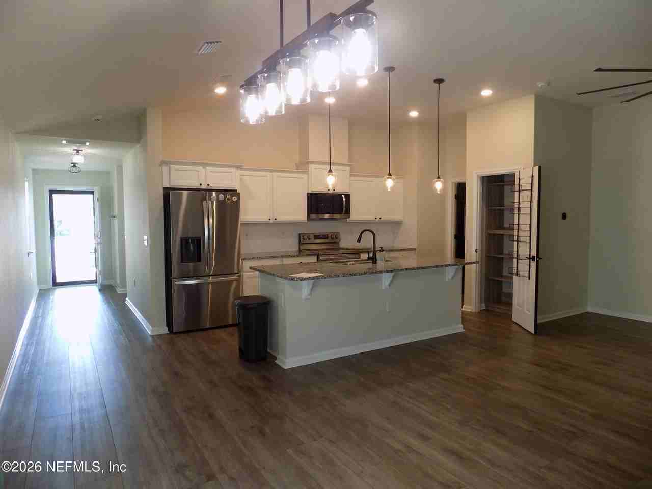 8150 Guild Way - Photo 7 of 34