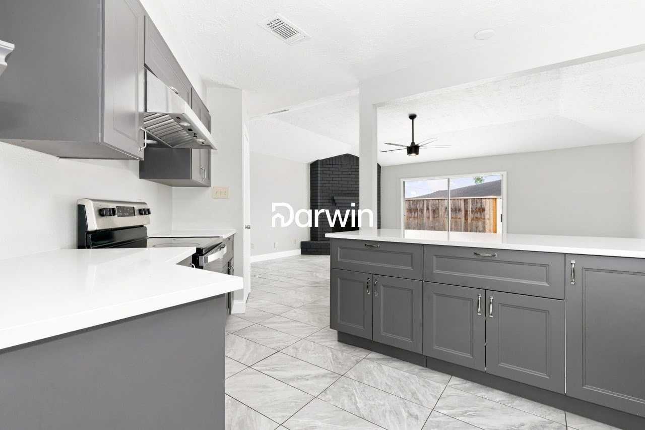 1334 Willersley Ln - Photo 3 of 15