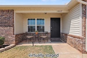 featured image of 1007 N Deer Court Way