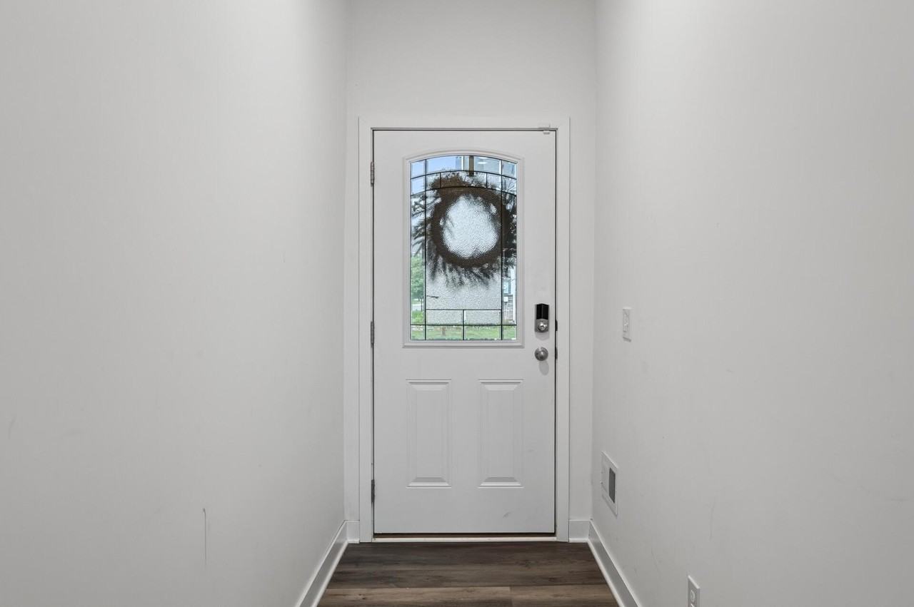 6596 Genevieve Trl - Photo 5 of 30