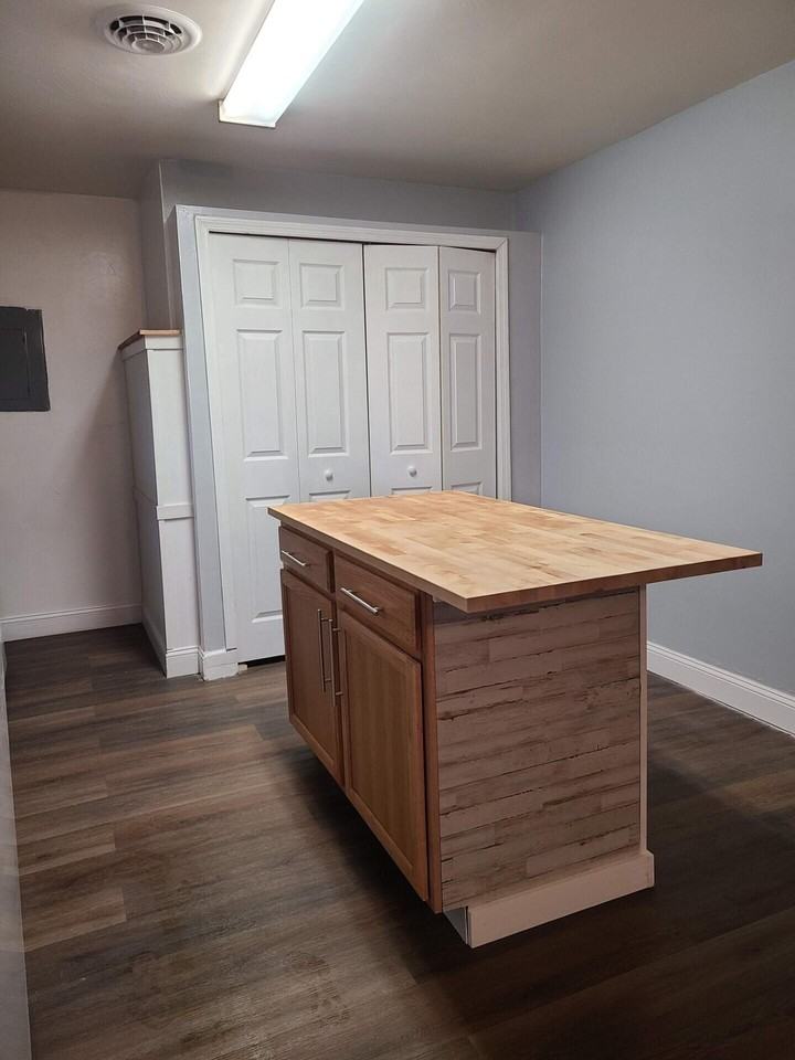 812 Staunton Ave Nw #812 - Photo 7 of 12