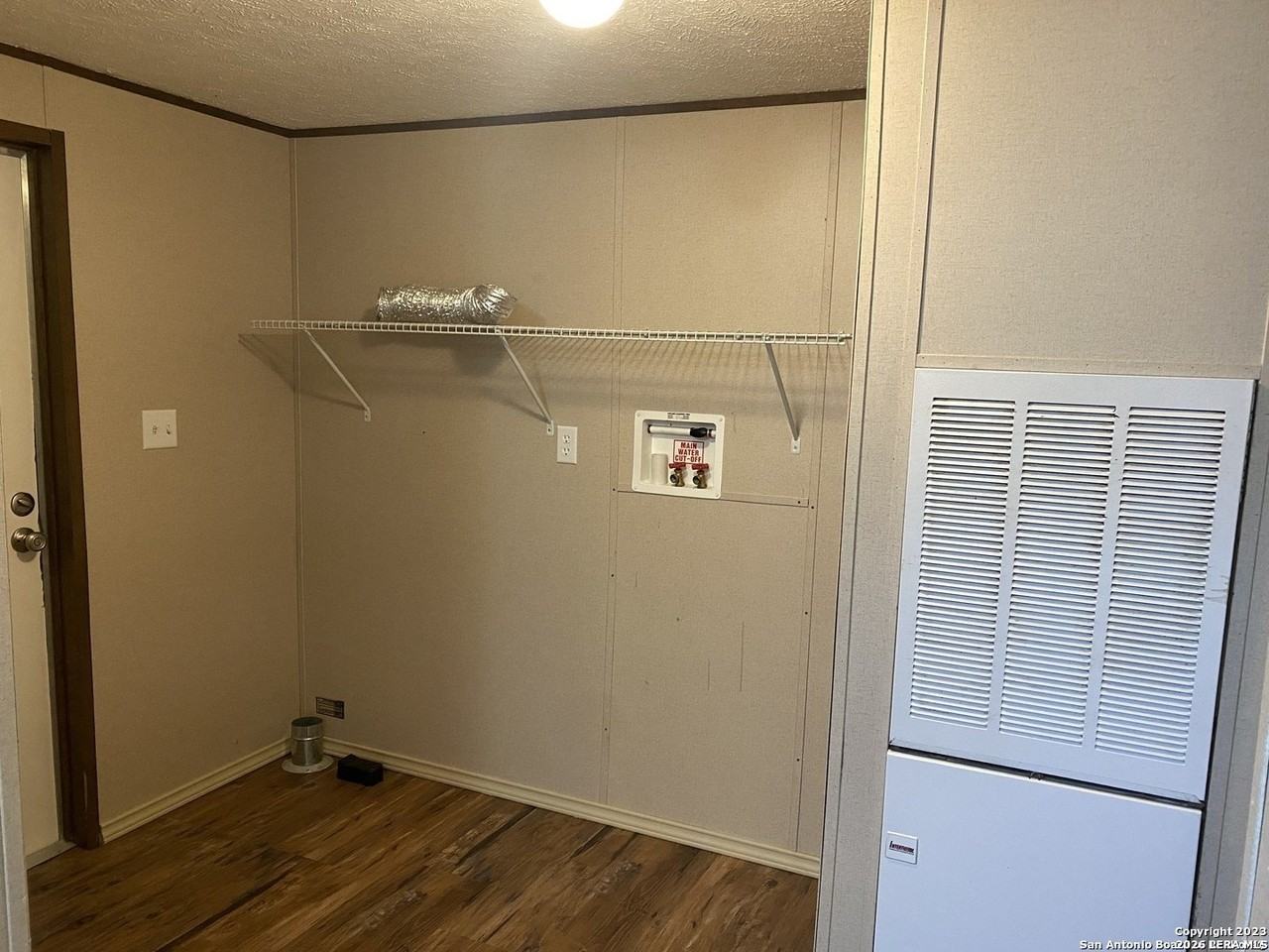 208 View Dr #B - Photo 7 of 14