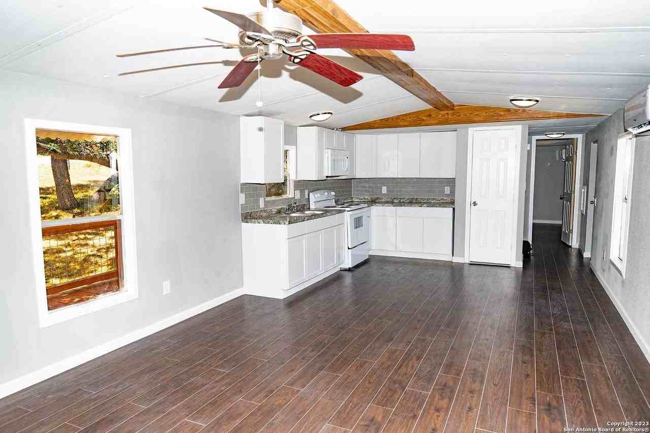 393 Deer Valley St - Photo 7 of 33