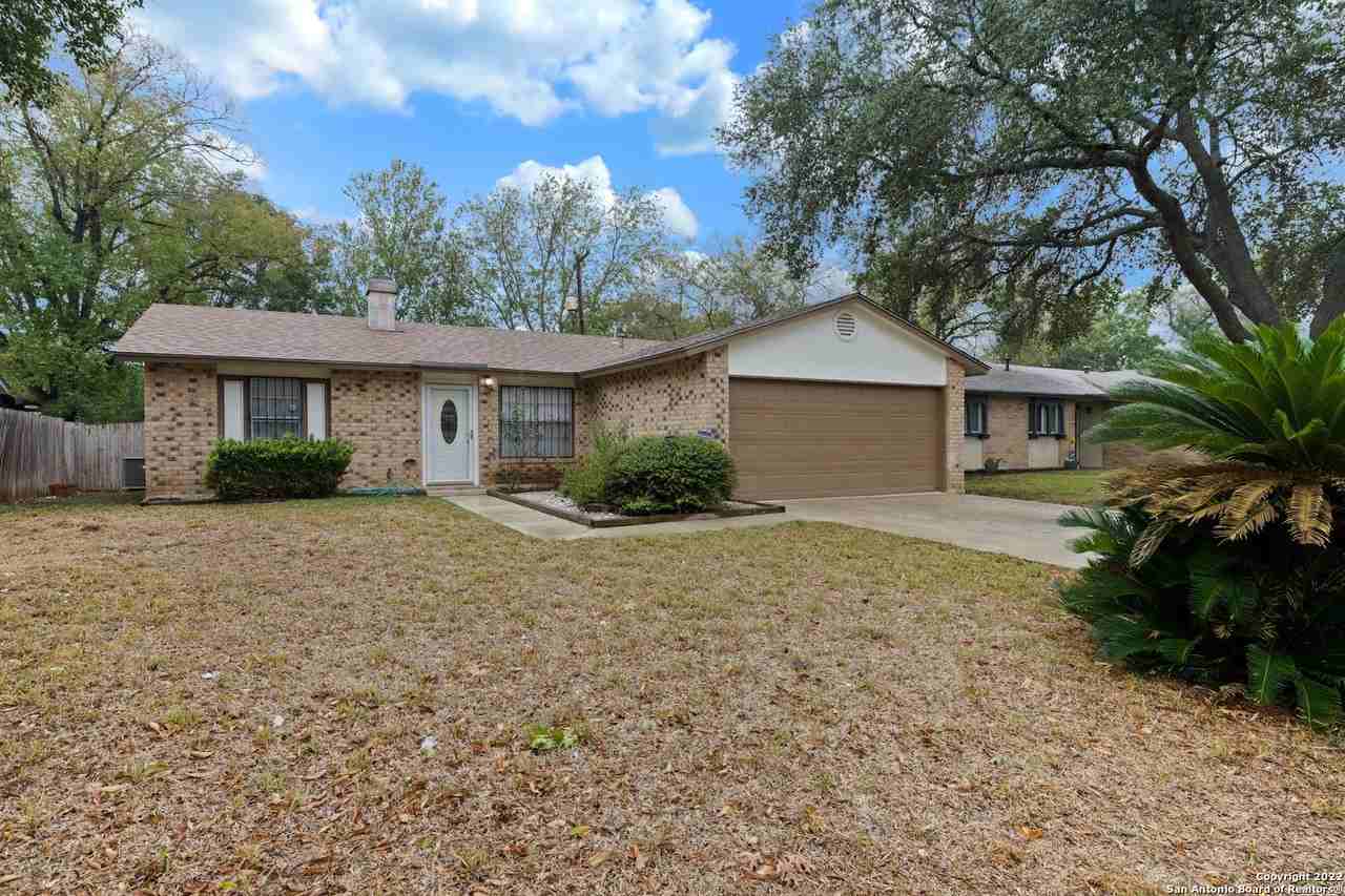9438 Valley Dale St - Photo 2 of 31