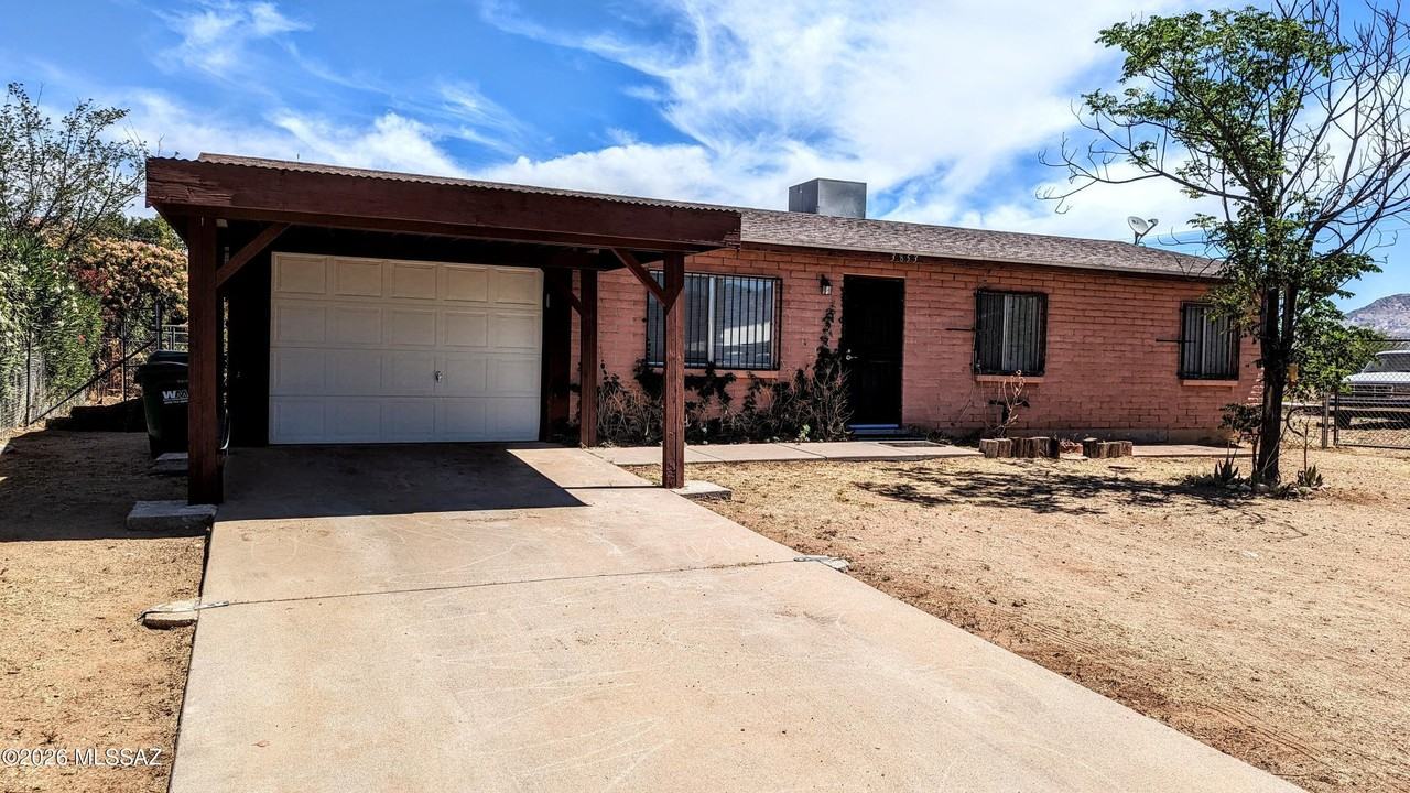 3853 E Mainyard Pl - Photo 2 of 22
