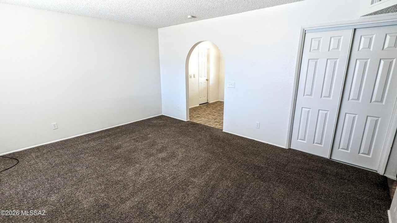3853 E Mainyard Pl - Photo 3 of 22
