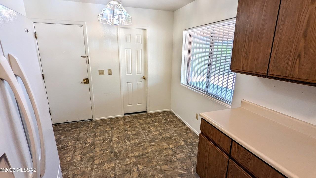 3853 E Mainyard Pl - Photo 7 of 22