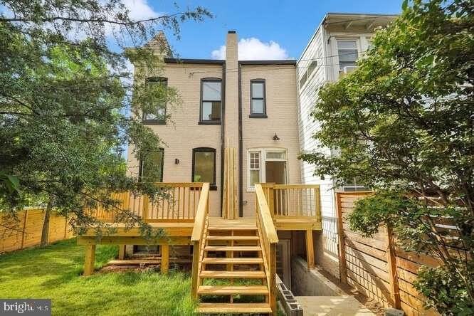 734 Taylor St Nw - Photo 3 of 31