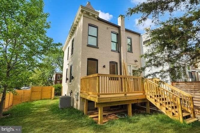 734 Taylor St Nw - Photo 4 of 31