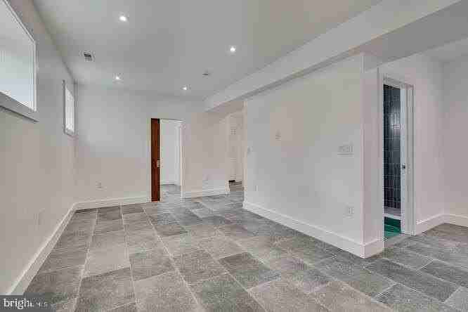 734 Taylor St Nw - Photo 6 of 31