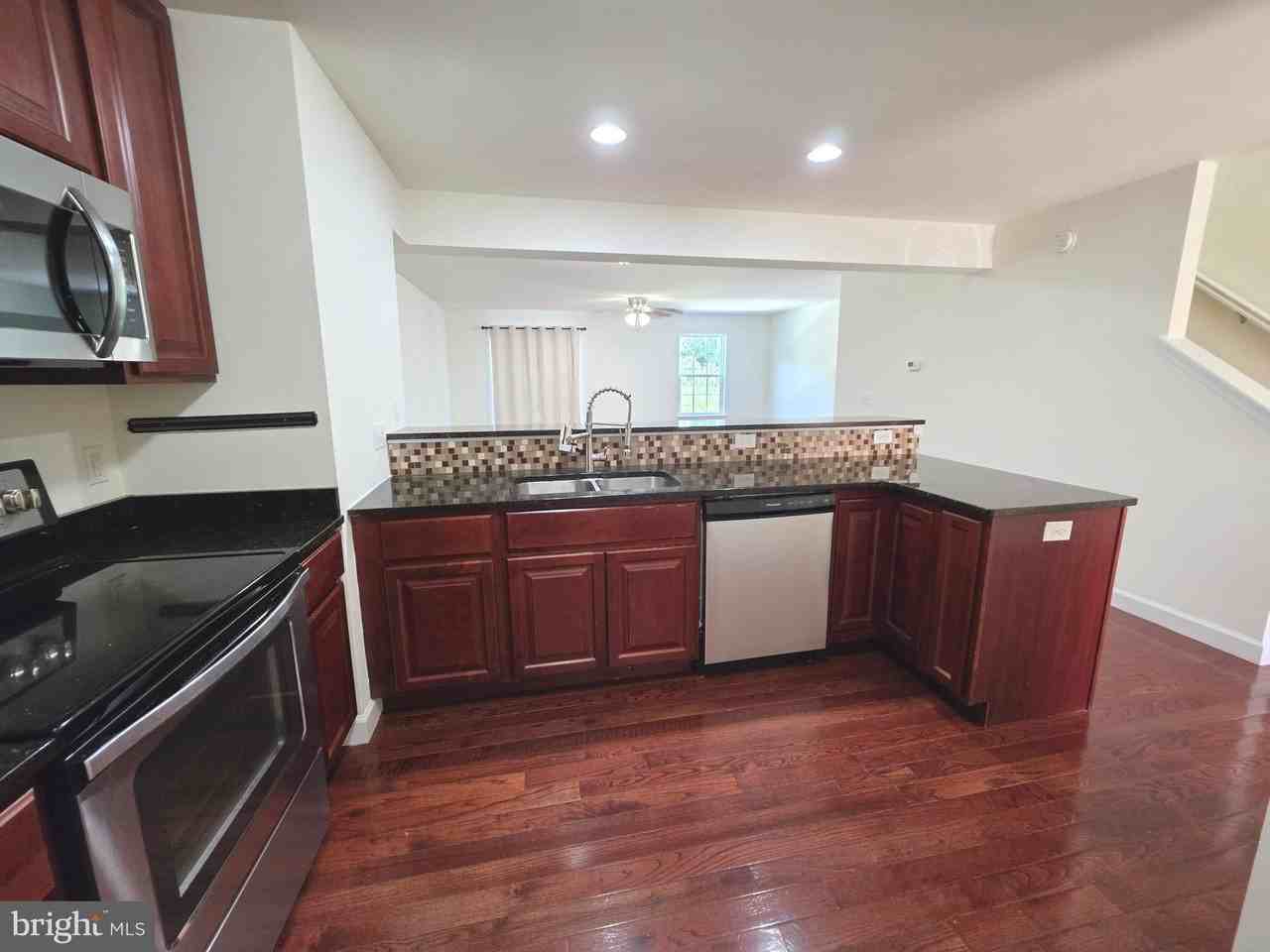 143 Medal Way - Photo 7 of 35