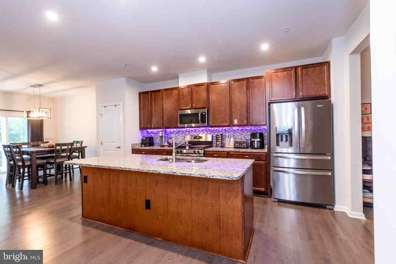 167 Hokeland Dr - Photo 2 of 32