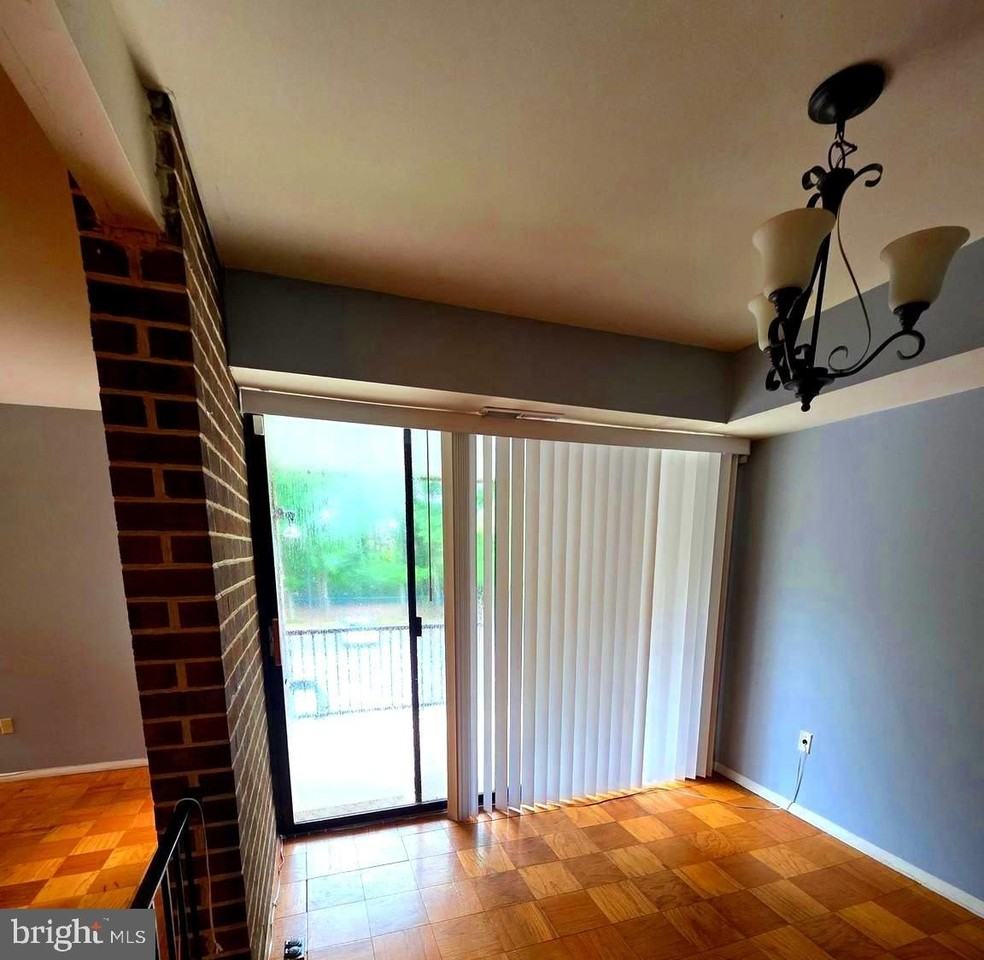 9806 Georgia Ave #302 - Photo 4 of 8