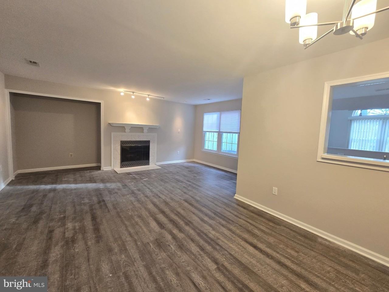 570 Cedar Hollow Dr - Photo 2 of 19