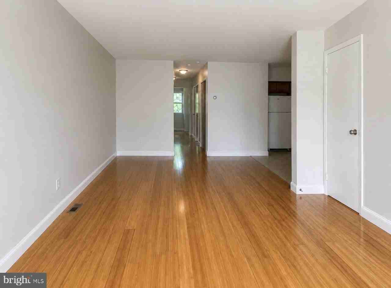 8828 Cottage St - Photo 2 of 12