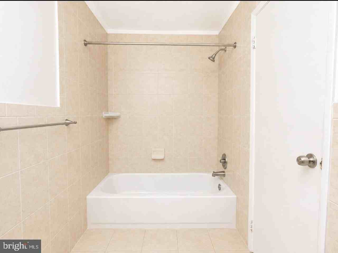 8828 Cottage St - Photo 7 of 12