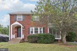 834 N Woodrow St - Photo 1 of 1
