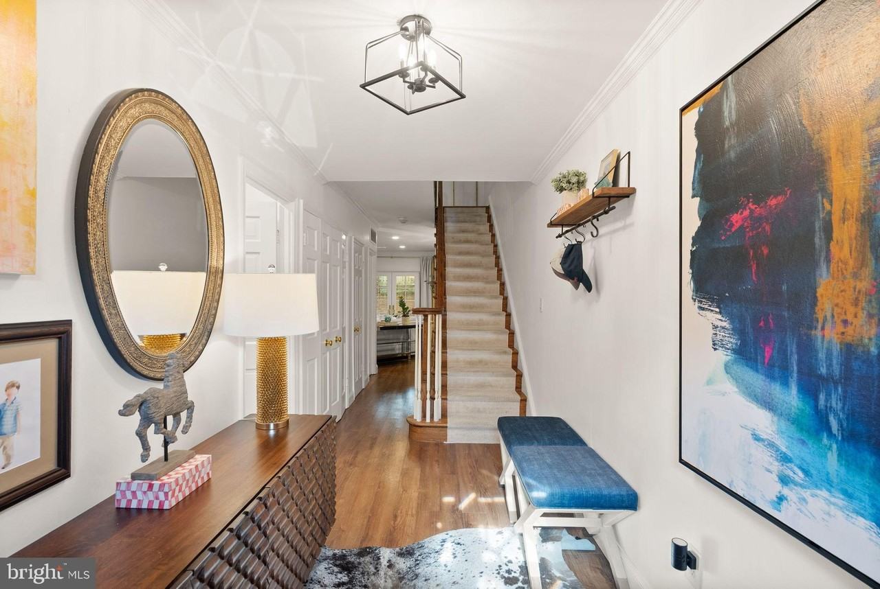 623 Pommander Walk - Photo 2 of 25
