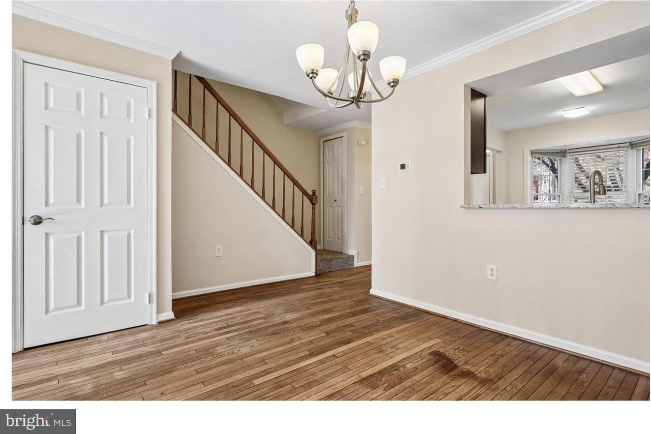 14033 Betsy Ross Ln - Photo 2 of 39