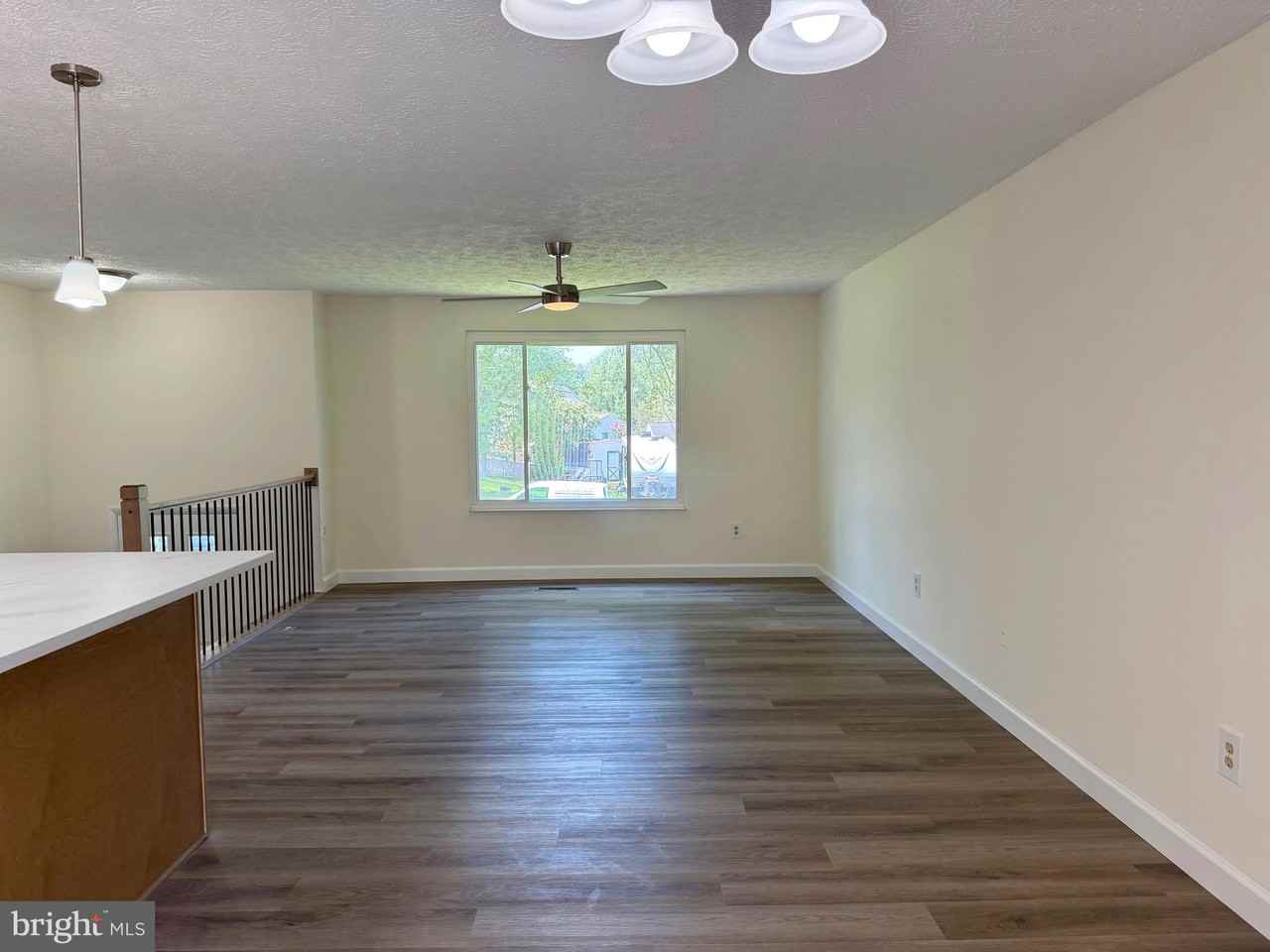 4404 Carrier Ct - Photo 7 of 19