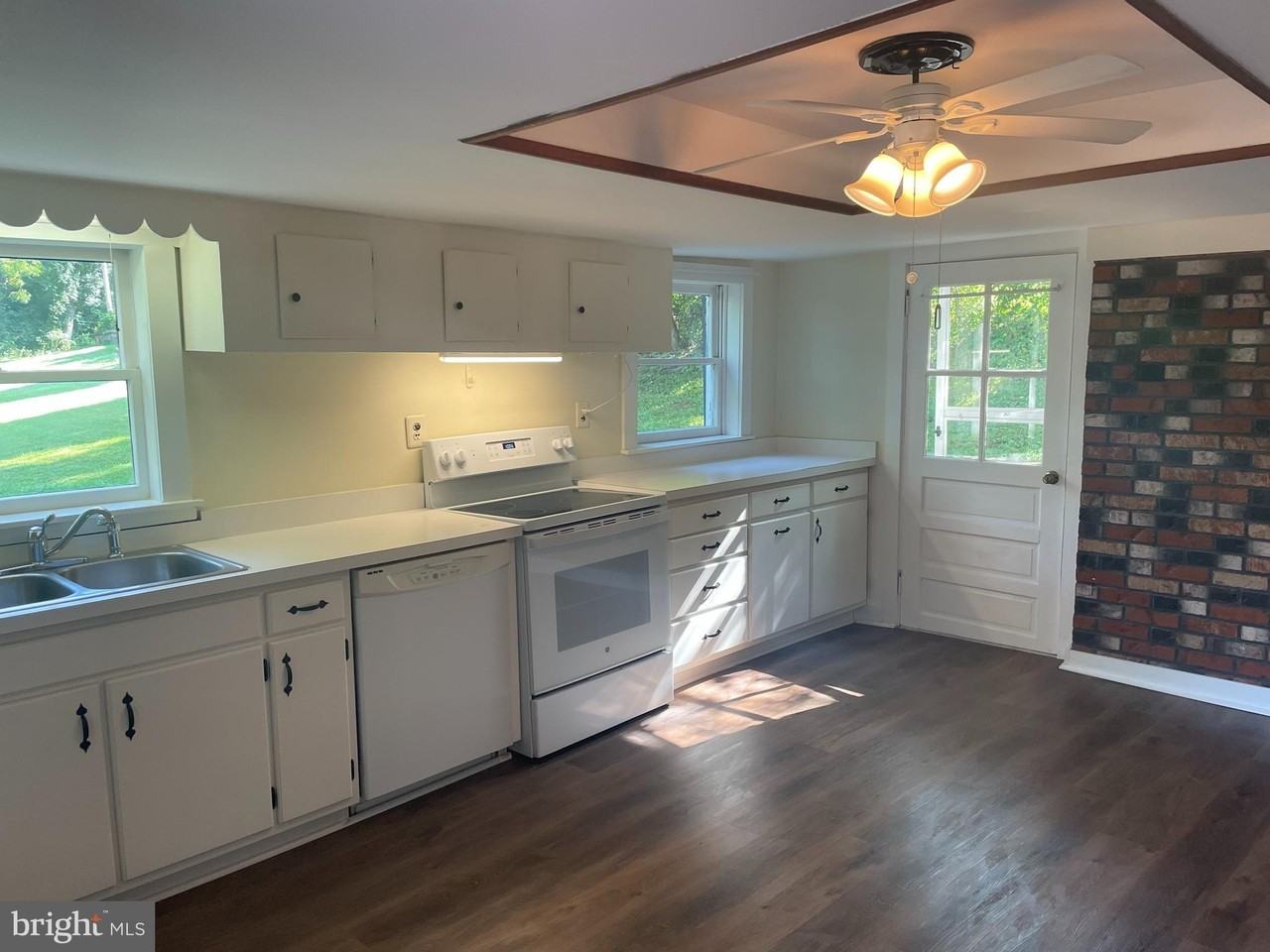 13328 Springhollow Ln - Photo 6 of 25