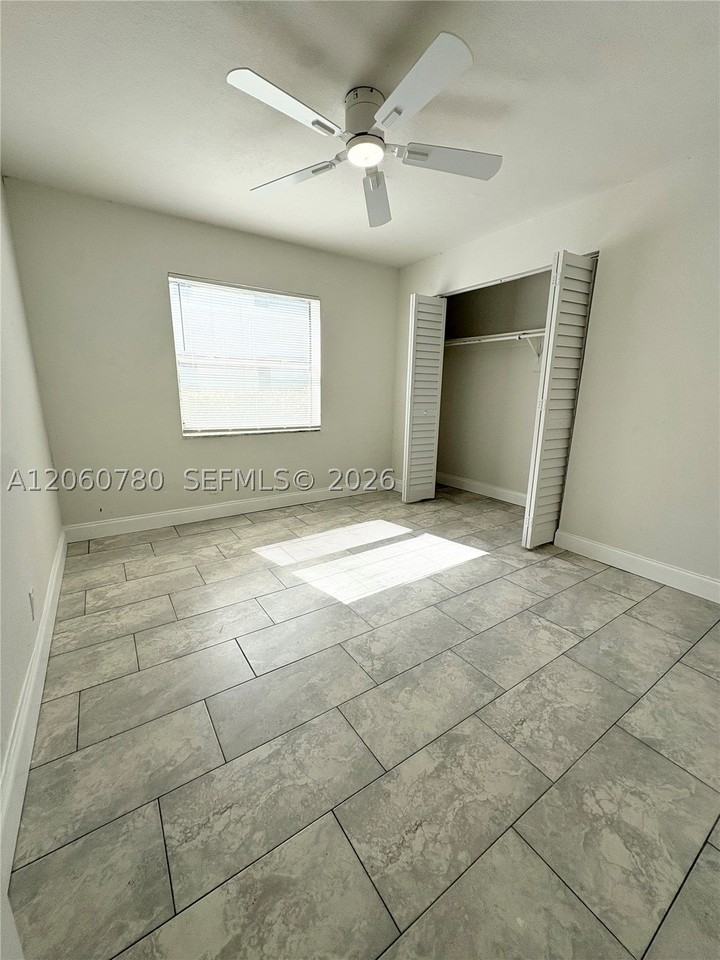 4119 Woodside Dr #2 - Photo 5 of 9