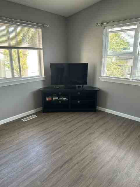 1422 Northeast Market Drive - Photo 5 of 13