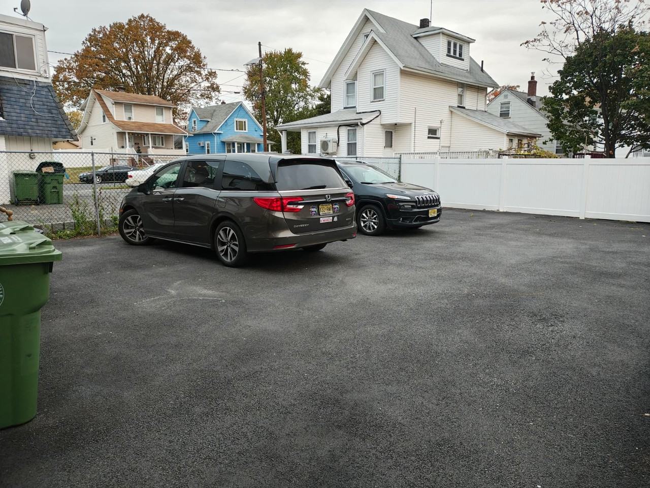 645 Saint George Ave #2 - Photo 3 of 8