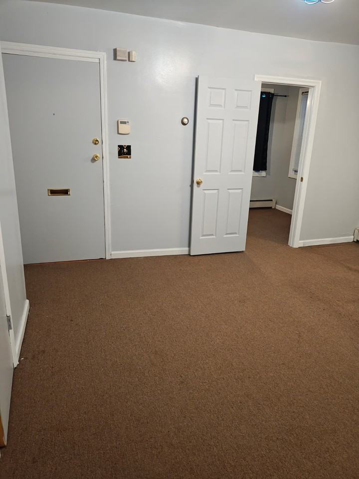 645 Saint George Ave #2 - Photo 5 of 8