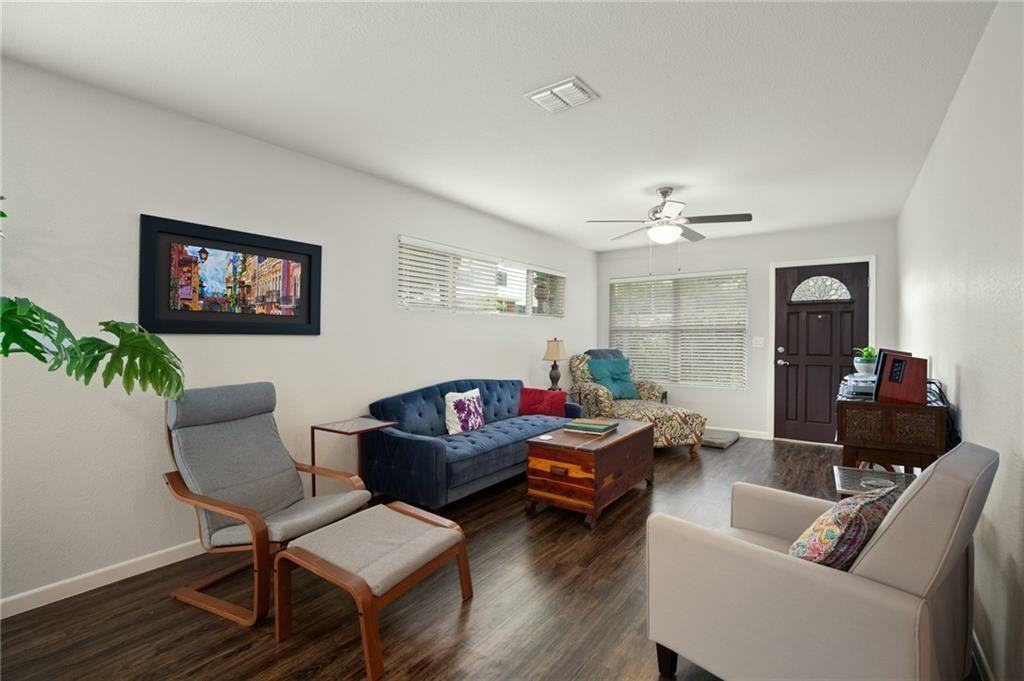 1801 Maple Ave - Photo 5 of 17