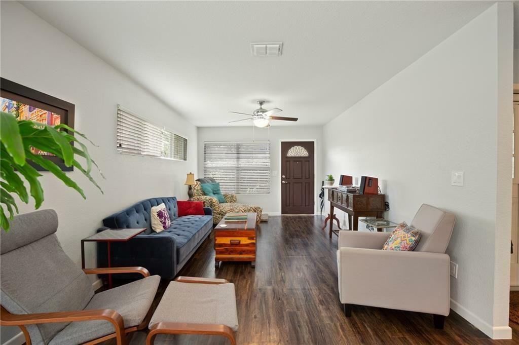 1801 Maple Ave - Photo 6 of 17