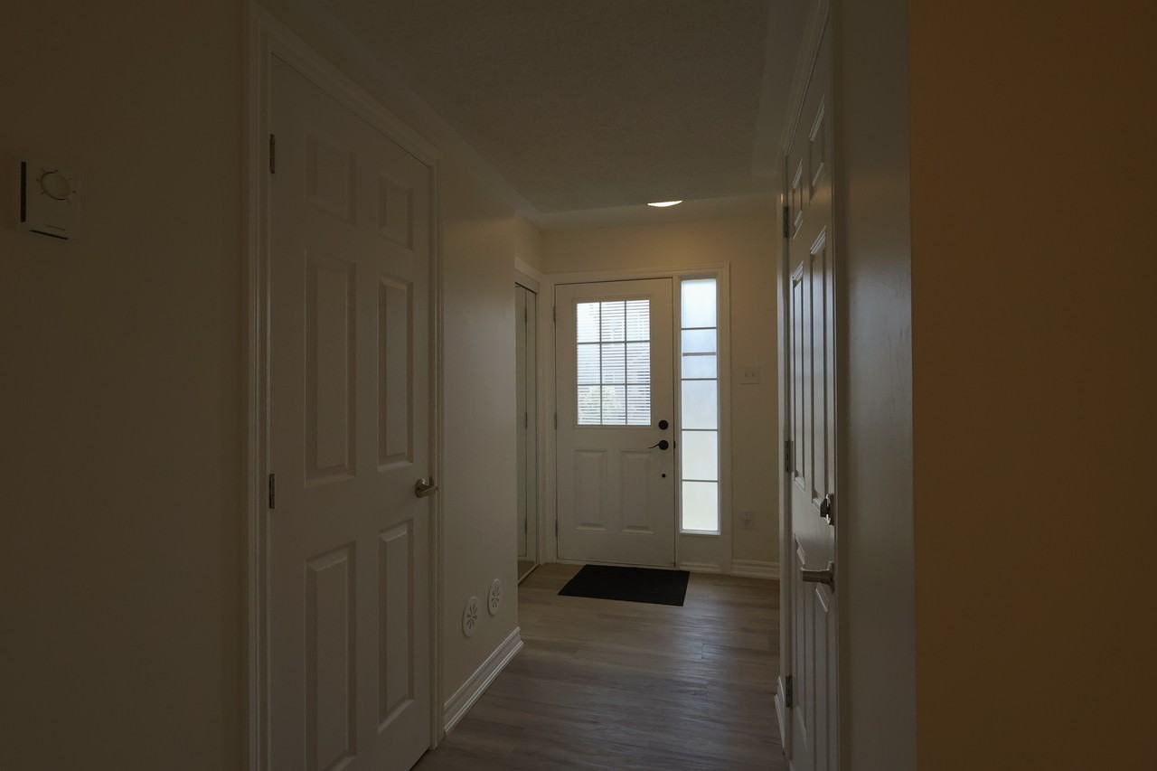2421 Nutgrove Avenue - Photo 6 of 33